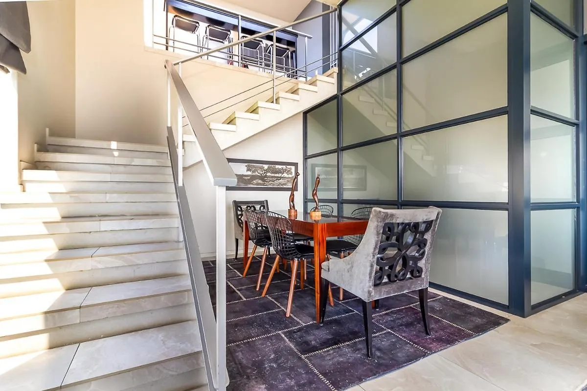 Stellar Guest Villa On Stunning Wine Farm Cape Town